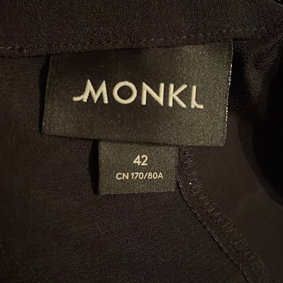 Beautiful black half wrap skirt - Picture 3 of 3